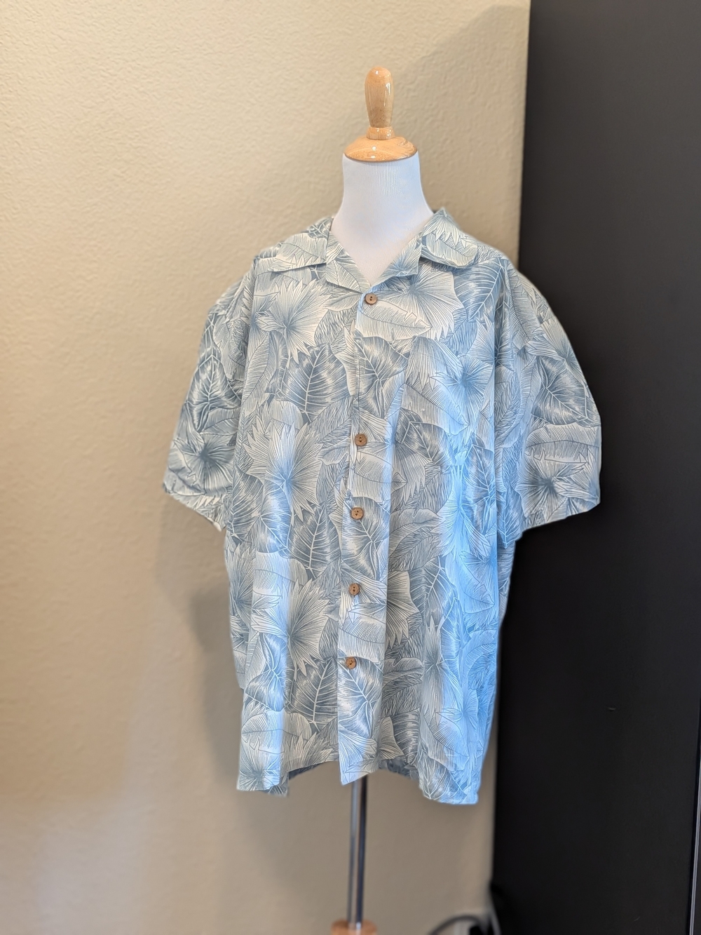 Maui Trading Company Blue Tropical Hawaiian Shirt Men's XL 100% Cotton